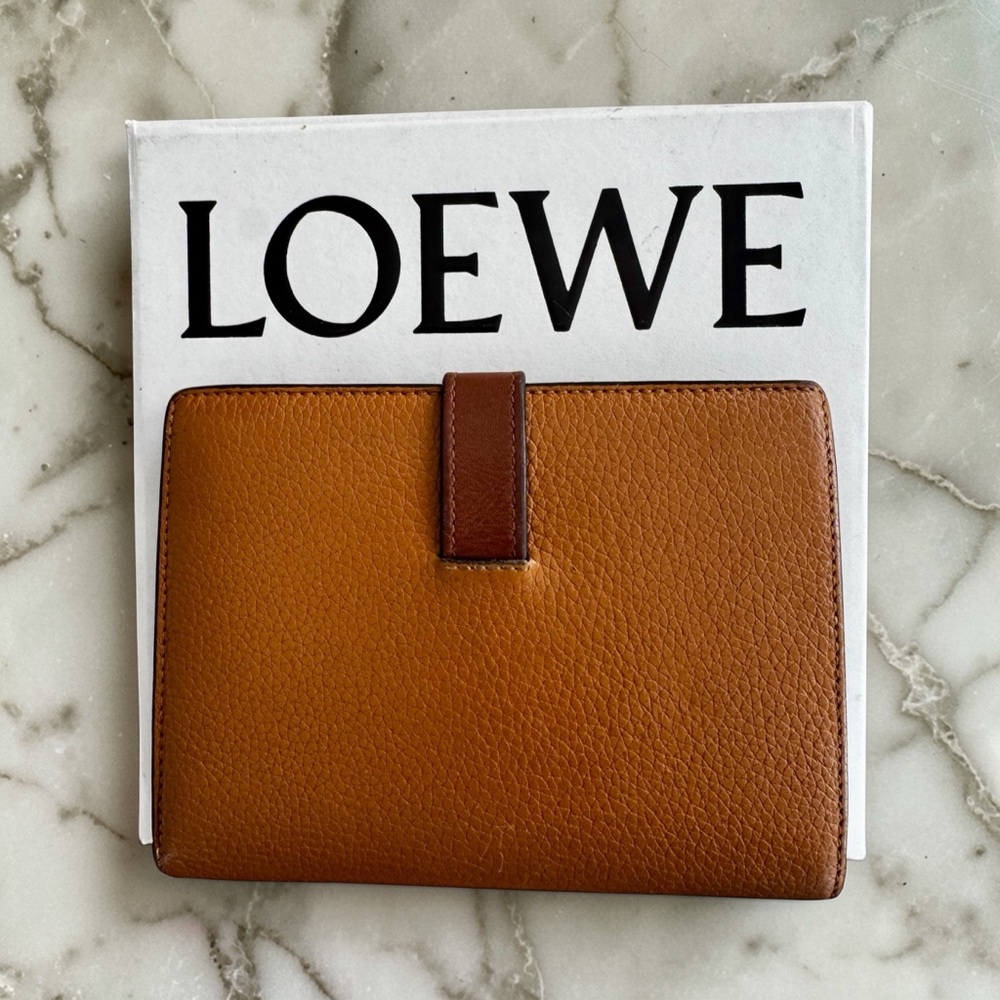 Loewe Bifold Carmel Wallet with Box - Picture 3 of 10